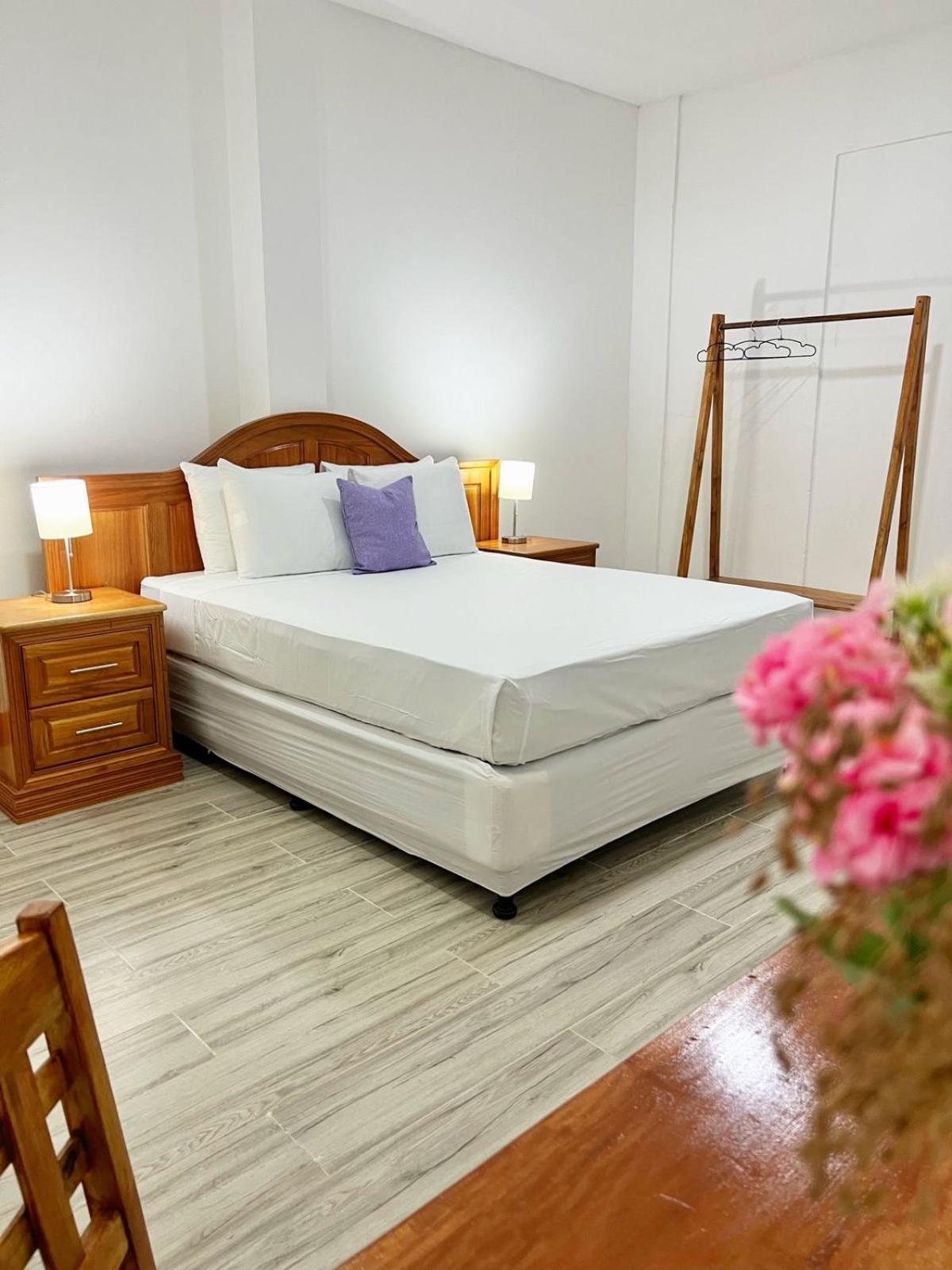 Hotel Al Sole León Eksteriør bilde